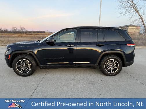 2023 Jeep Grand Cherokee 4xe Trailhawk