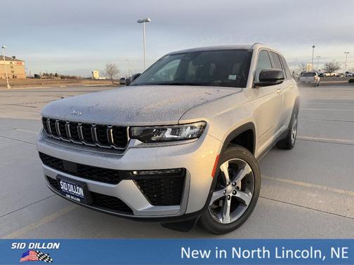Silver Zynith 2026 Jeep Grand Cherokee Limited