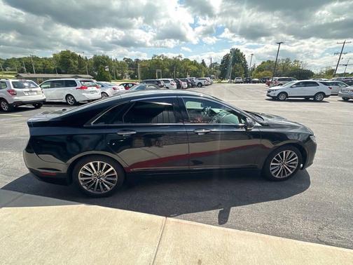 2017 Lincoln MKZ Premiere