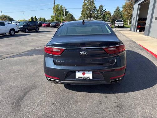 2017 Kia Cadenza Limited