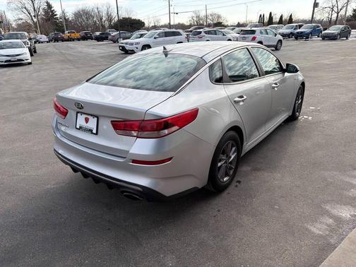 2020 Kia Optima LX