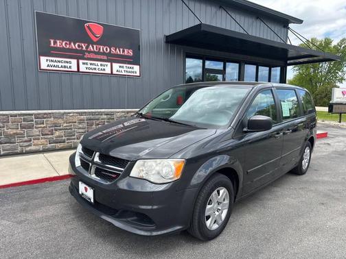 Dark Charcoal Pearlcoat 2012 Dodge Grand Caravan SE/AVP