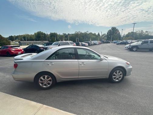 2005 Toyota Camry XLE