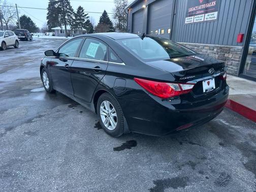 2012 Hyundai SONATA GLS