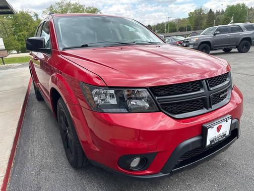 Redline 2 Coat Pearl 2019 Dodge Journey SE