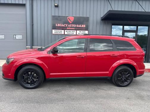 Redline 2 Coat Pearl 2019 Dodge Journey SE