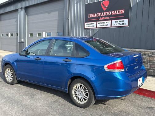Blue Flame Metallic 2010 Ford Focus SE