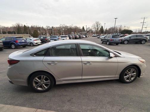 2018 Hyundai SONATA SEL