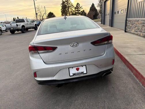2018 Hyundai SONATA SEL
