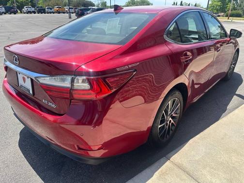 MAROON 2017 Lexus ES 350 Base