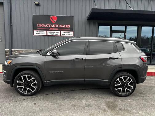 Granite Crystal Metallic Clearcoat 2018 Jeep Compass Limited