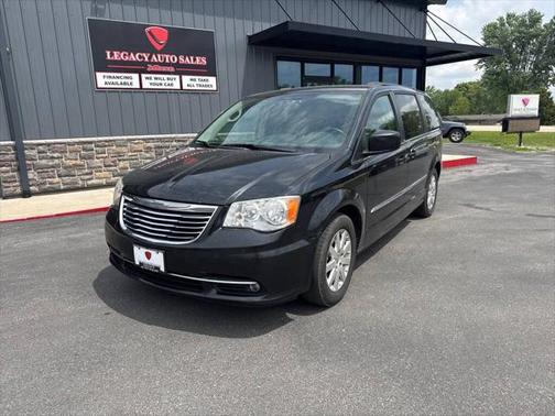 2013 Chrysler Town & Country Touring