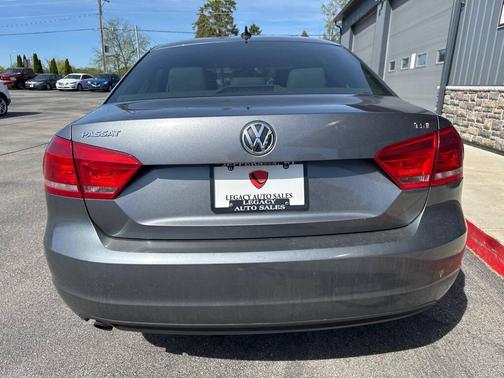 GREY 2015 Volkswagen Passat 1.8T Limited Edition