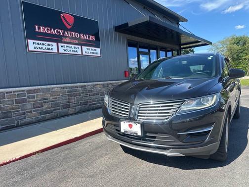 Tuxedo Black Metallic 2015 Lincoln MKC Base