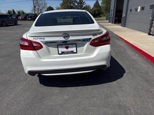 2016 Nissan Altima 2.5 SR