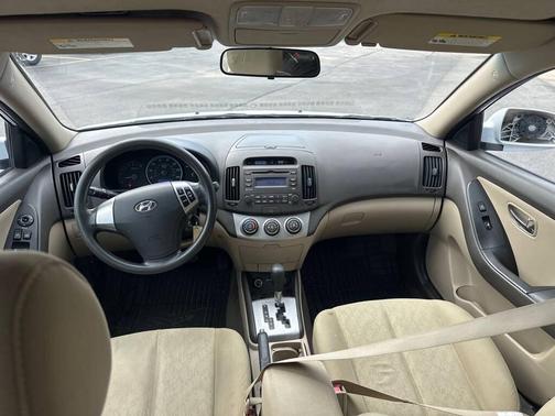 2010 Hyundai ELANTRA GLS