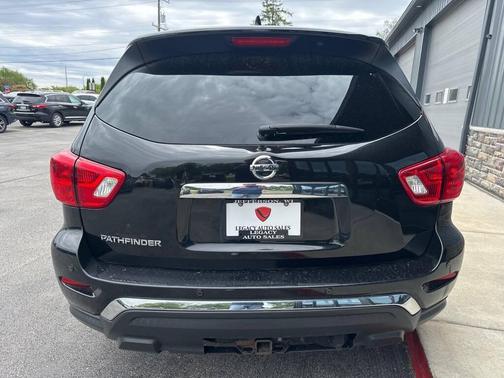Magnetic Black Pearl 2019 Nissan Pathfinder S