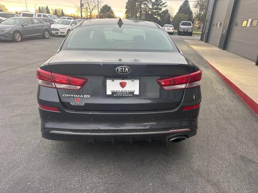 2019 Kia Optima LX