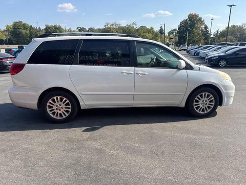 2008 Toyota Sienna XLE