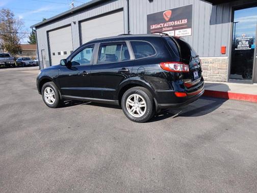 2012 Hyundai SANTA FE GLS