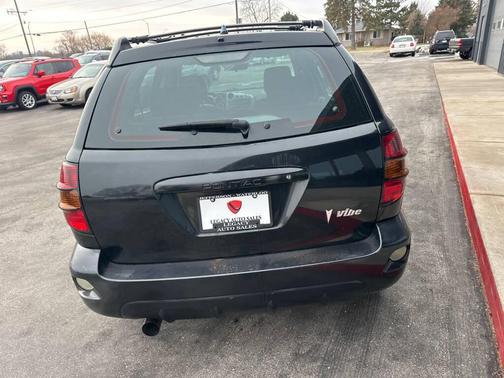 2005 Pontiac Vibe Base