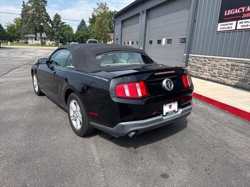 2011 Ford Mustang V6