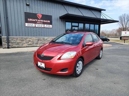2012 Toyota Yaris LE