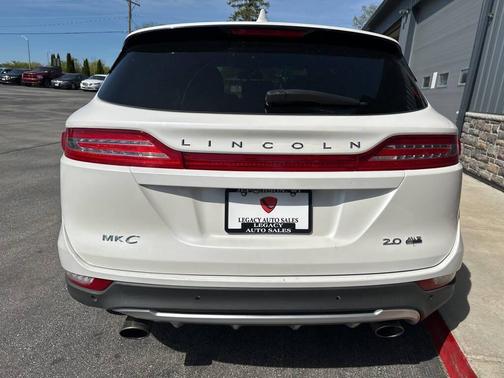 White Platinum Metallic Tri-Coat 2015 Lincoln MKC Base