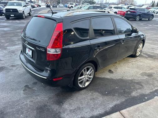 2011 Hyundai Elantra Touring SE