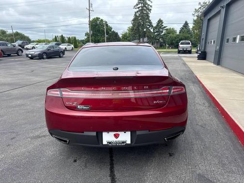 2014 Lincoln MKZ Base