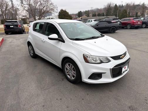 2017 Chevrolet Sonic LT