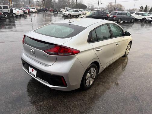 2019 Hyundai IONIQ Hybrid Blue