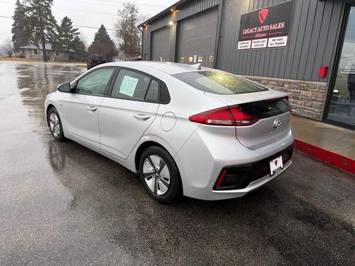 2019 Hyundai IONIQ Hybrid Blue