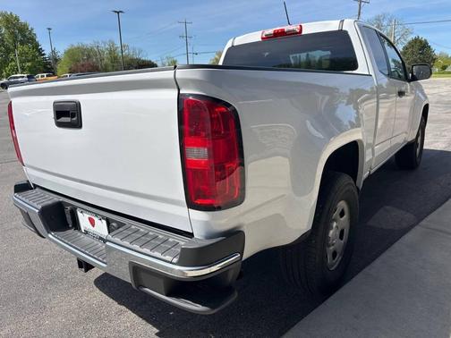 Summit White 2018 Chevrolet Colorado WT