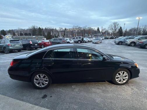 2009 Toyota Avalon XLS