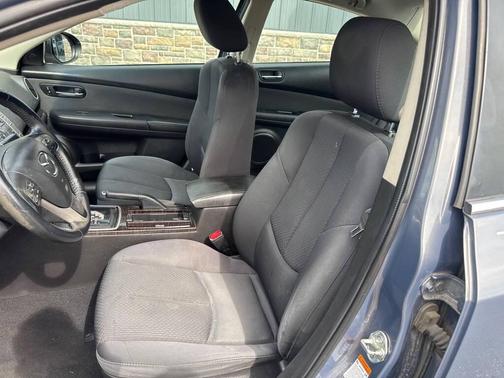 2011 Mazda Mazda6 i Touring Plus