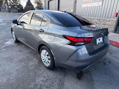 2021 Nissan Versa 1.6 S