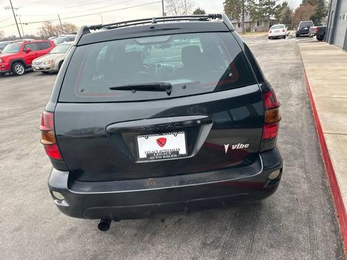 2004 Pontiac Vibe Base