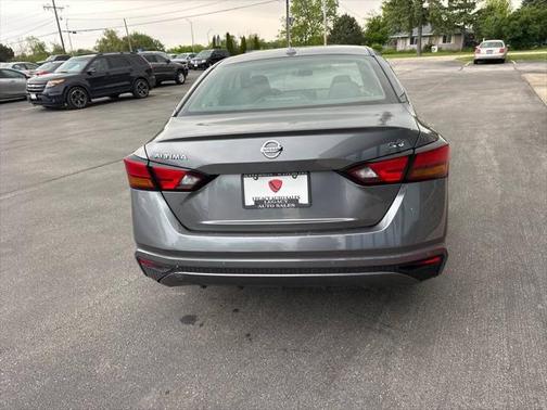 2021 Nissan Altima 2.5 SV