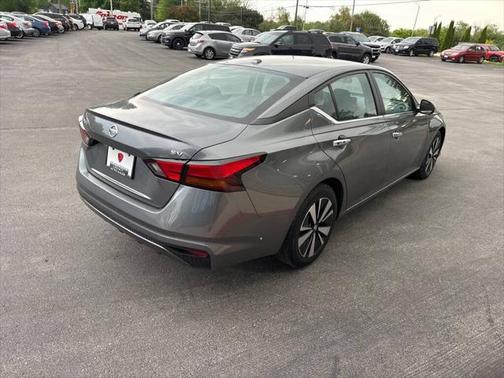 2021 Nissan Altima 2.5 SV