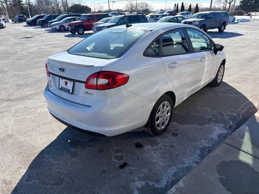 2013 Ford Fiesta SE