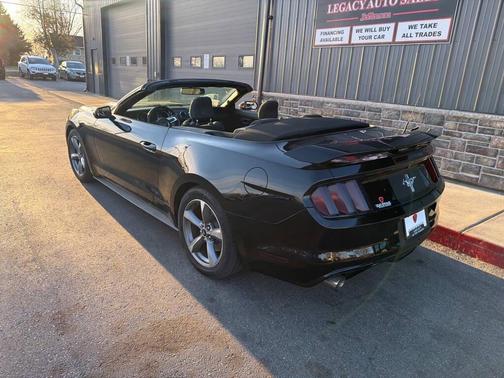2016 Ford Mustang V6