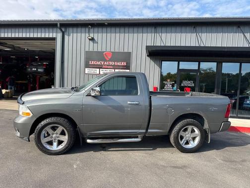 2012 RAM 1500 ST