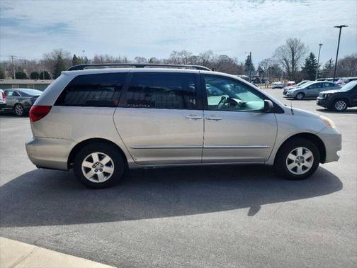 2005 Toyota Sienna LE