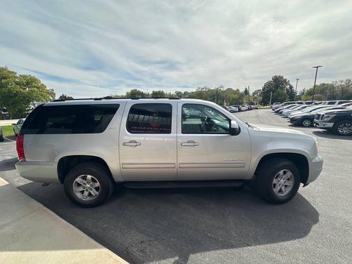 2011 GMC Yukon XL 1500 SLT