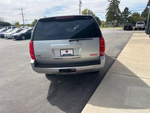 2011 GMC Yukon XL 1500 SLT