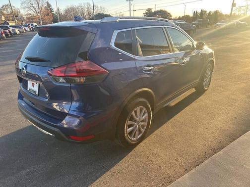 2018 Nissan Rogue SV