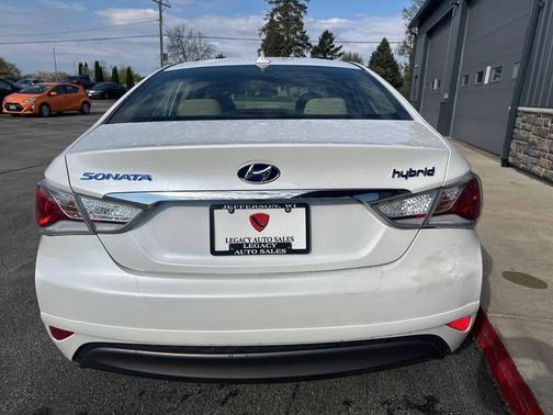 Diamond White Pearl 2015 Hyundai SONATA Hybrid Base