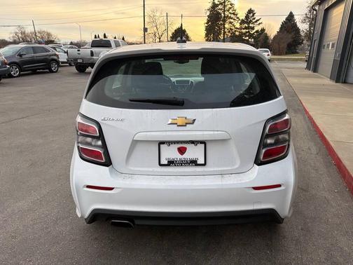 2017 Chevrolet Sonic LT