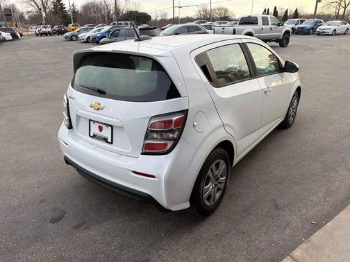 2017 Chevrolet Sonic LT